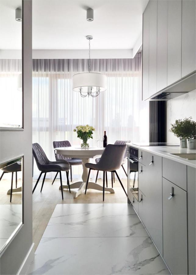 APARTAMENTY NADJEZIORNE z tarasem na dachu Ełk Exteriér fotografie