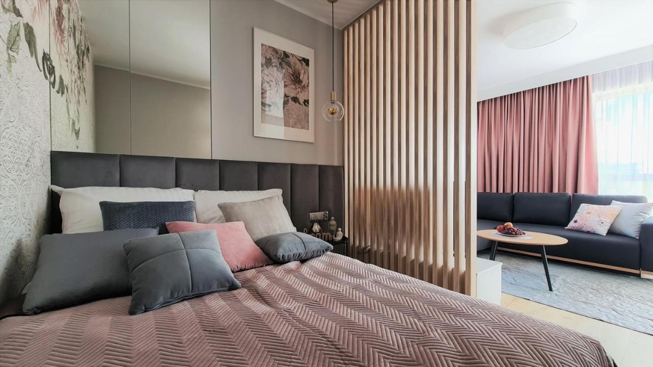 APARTAMENTY NADJEZIORNE z tarasem na dachu Ełk Exteriér fotografie